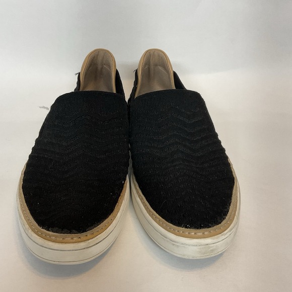 Ugg Sammy Knit Chevron Sneakers Women's Size 8.5 Black Lightweight Breathable - Picture 3 of 11